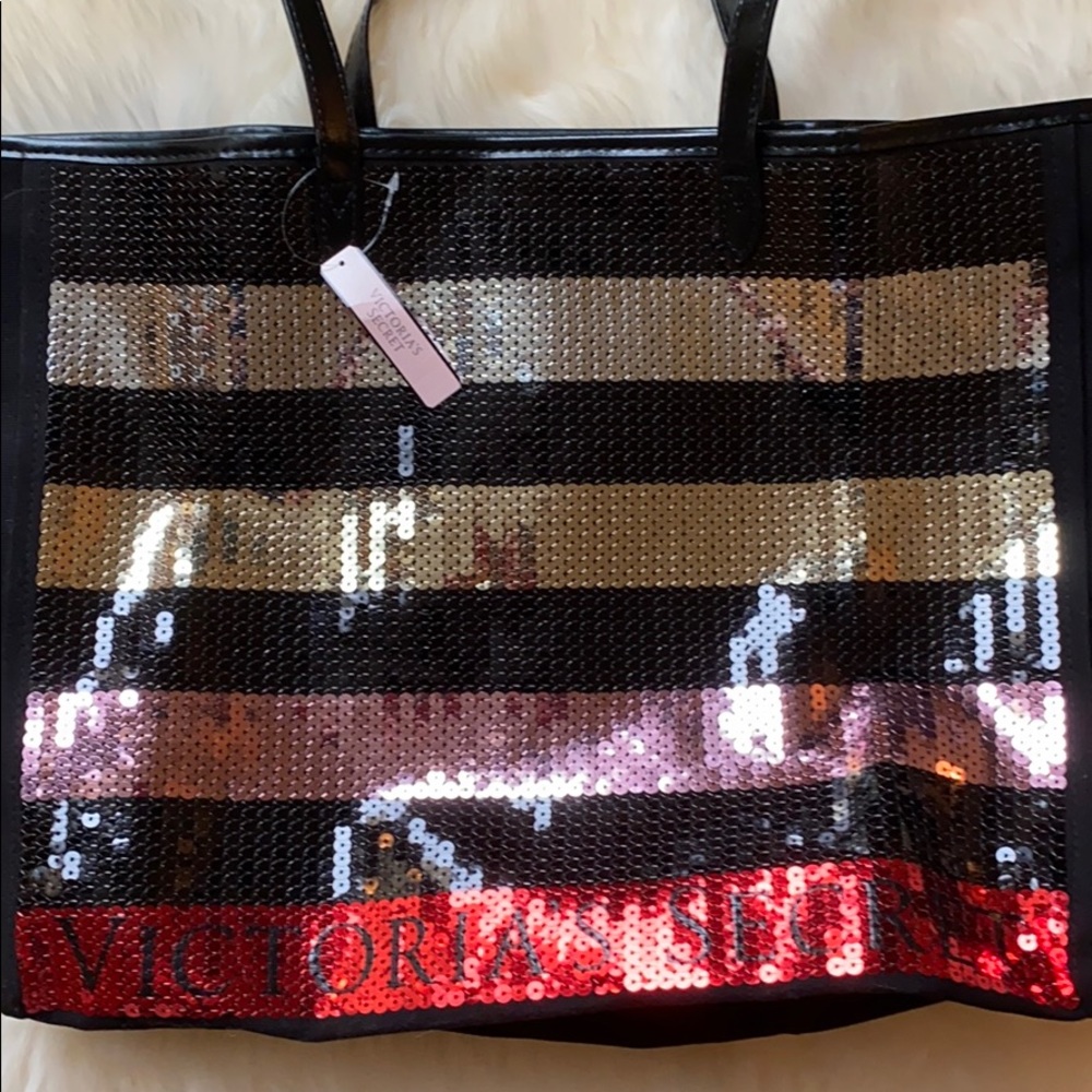 NWT! VICTORIA’S SECRET STRIPED SEQUINED TOTE!